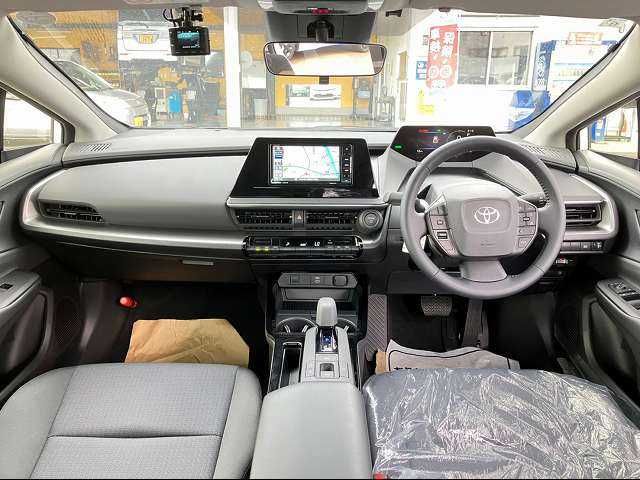 Toyota PRIUS 2023-06 191881-1