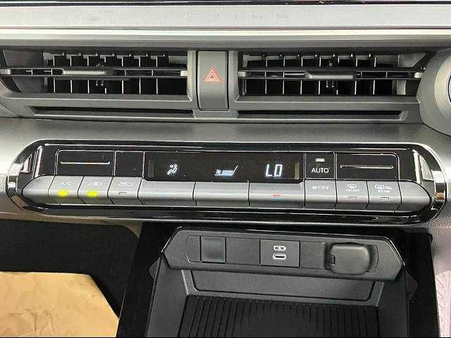 Toyota PRIUS 2023-06 191881-6