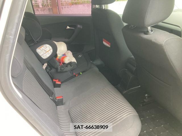 VolksWagen POLO 2012-04 395096-9