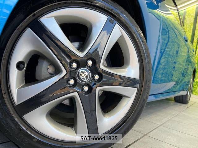 Toyota PRIUS 2019-03 322397-17