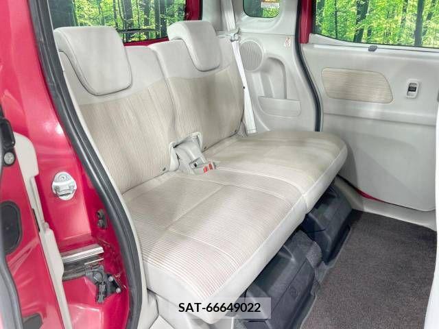 Nissan ROOX 2014-07 323748-9