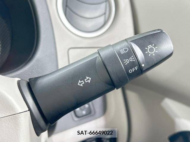 Nissan ROOX 2014-07 323748-7