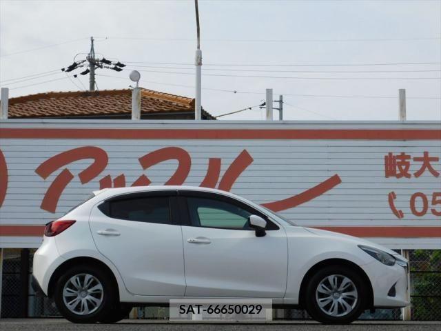 Mazda DEMIO 2015-04 268004-3