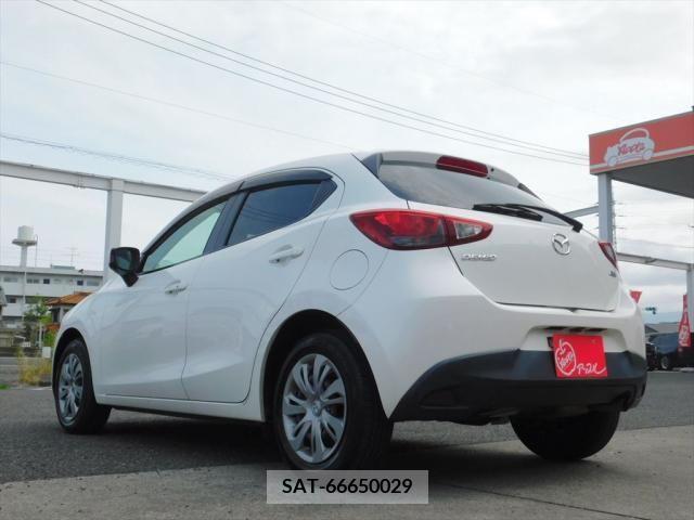 Mazda DEMIO 2015-04 268004-8