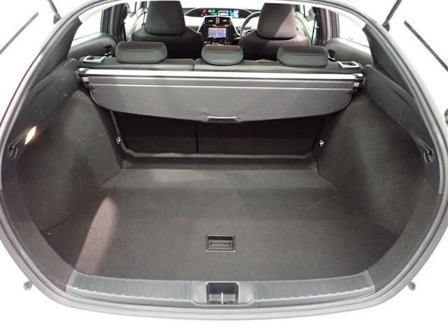 Toyota PRIUS 2019-10 13391-27