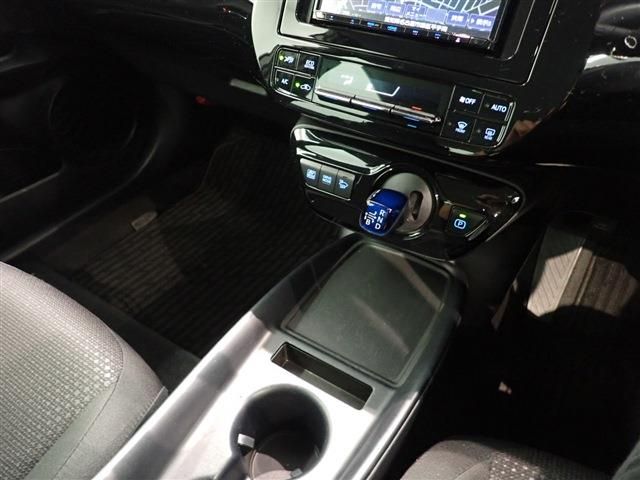 Toyota PRIUS 2019-10 13391-18