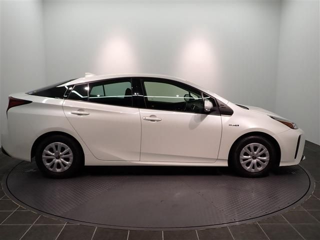 Toyota PRIUS 2019-10 13391-8