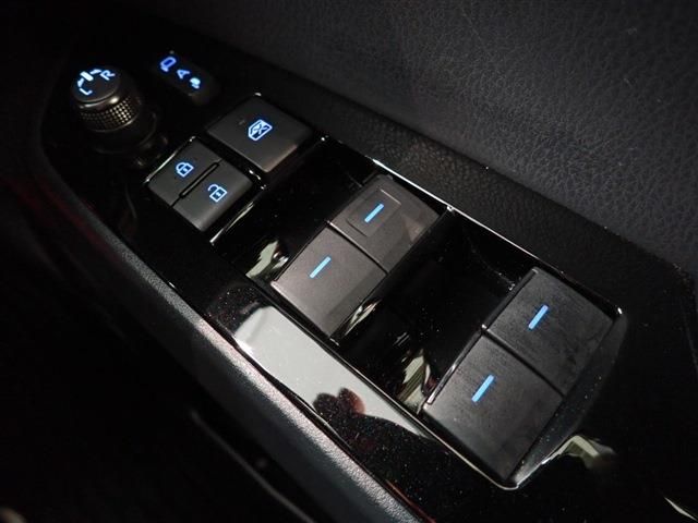 Toyota PRIUS 2019-10 13391-24