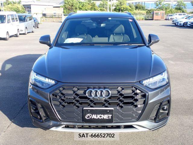 Audi Q5 2021-10 317983-4