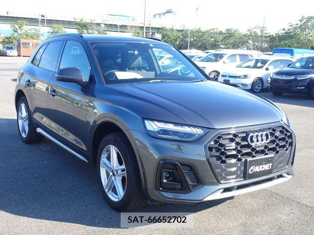 Audi Q5 2021-10 317983-3