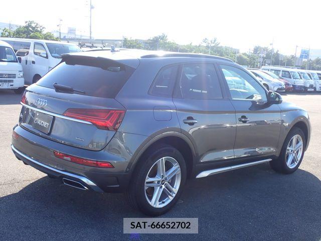 Audi Q5 2021-10 317983-7