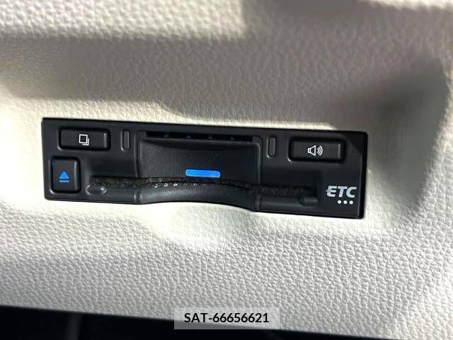 Toyota SIENTA 2022-12 368202-7