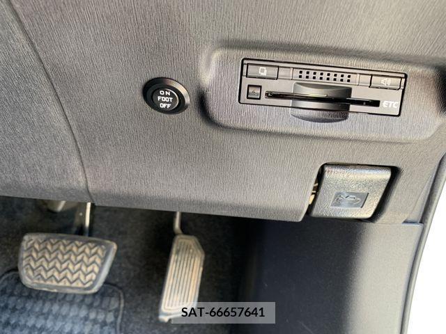 Toyota PRIUS PHV 2013-02 282581-15
