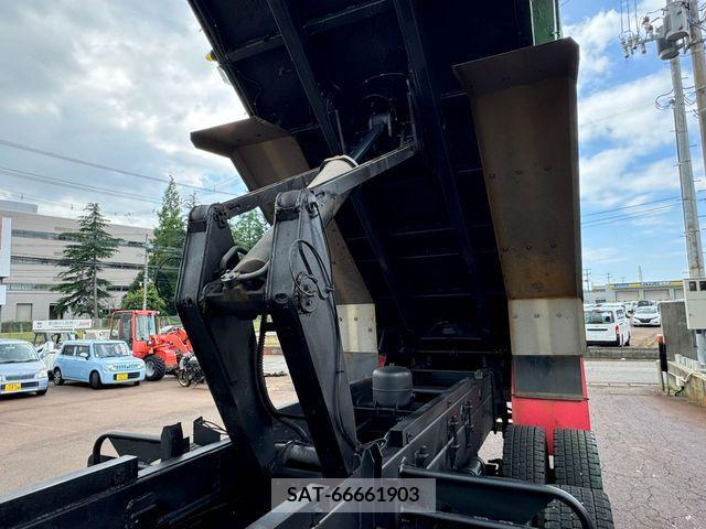 Isuzu GIGA 2012-01 351780-19
