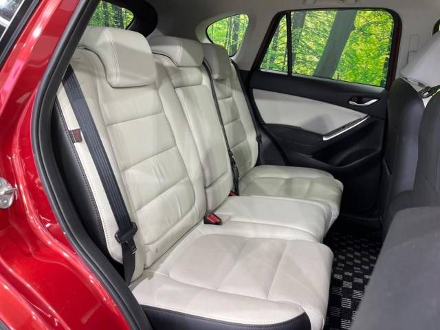 Mazda CX-5 2015-11 14642-9
