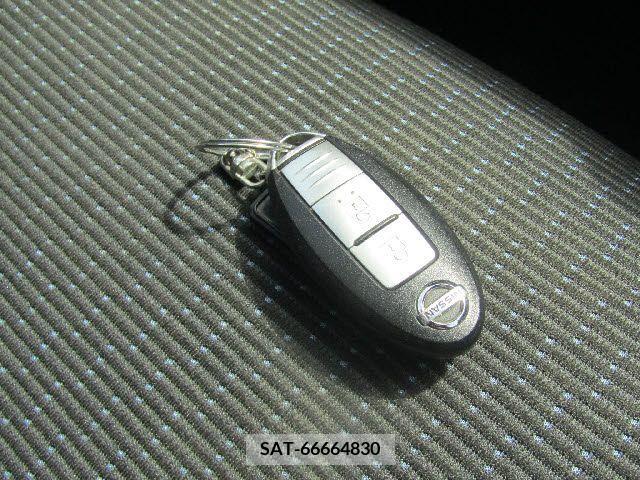 Nissan NOTE 2010-01 341694-11