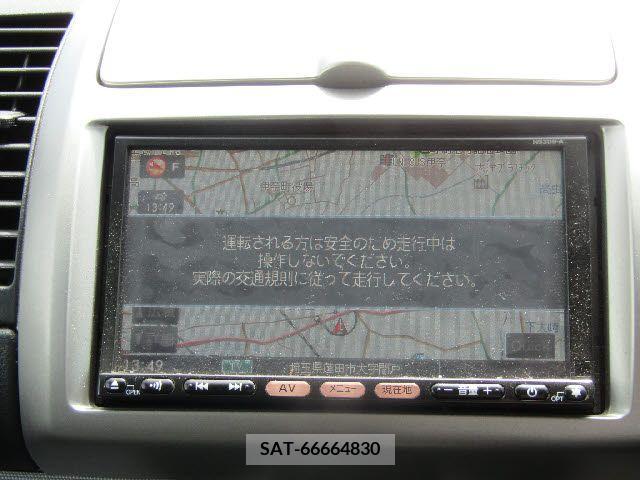 Nissan NOTE 2010-01 341694-4