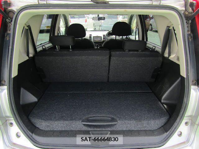 Nissan NOTE 2010-01 341694-20