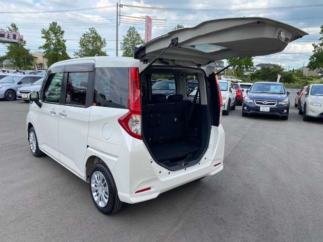 Toyota ROOMY 2018-04 10193-19