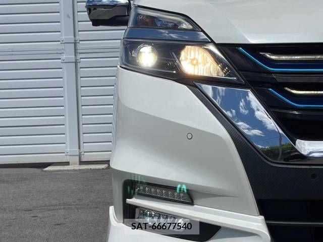 Nissan SERENA 2018-03 385927-13