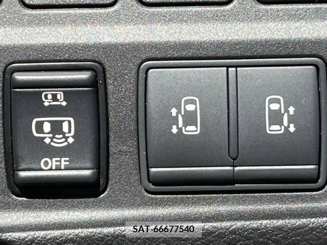 Nissan SERENA 2018-03 385927-4
