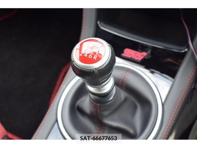 Subaru WRX STI 2018-01 216911-14
