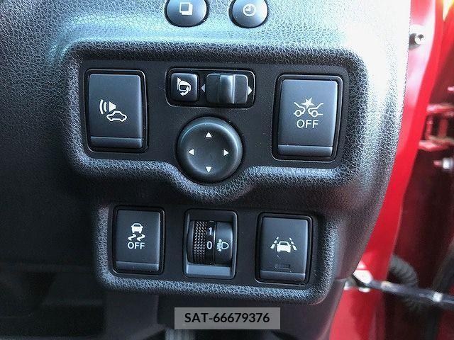 Nissan NOTE 2017-05 213195-5