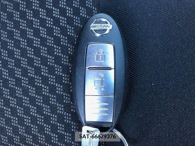 Nissan NOTE 2017-05 213195-16