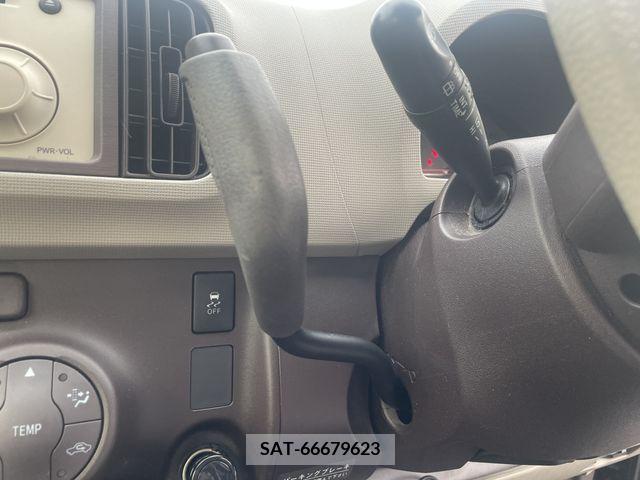 Toyota PASSO 2015-04 208171-13