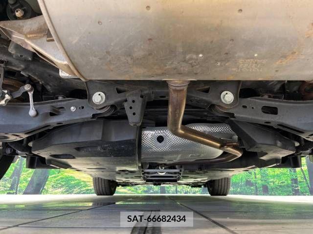Toyota C-HR 2018-03 345217-19