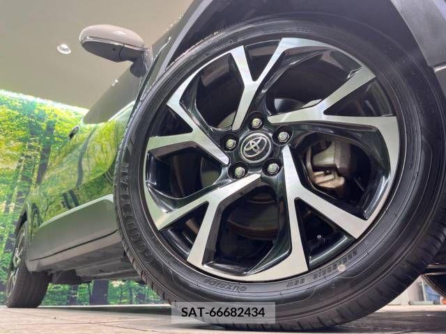 Toyota C-HR 2018-03 345217-13