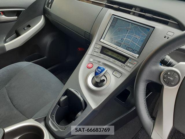 Toyota PRIUS 2012-12 281945-19