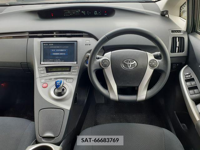 Toyota PRIUS 2012-12 281945-14