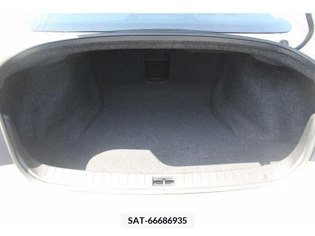 Nissan SKYLINE 2019-10 228535-14