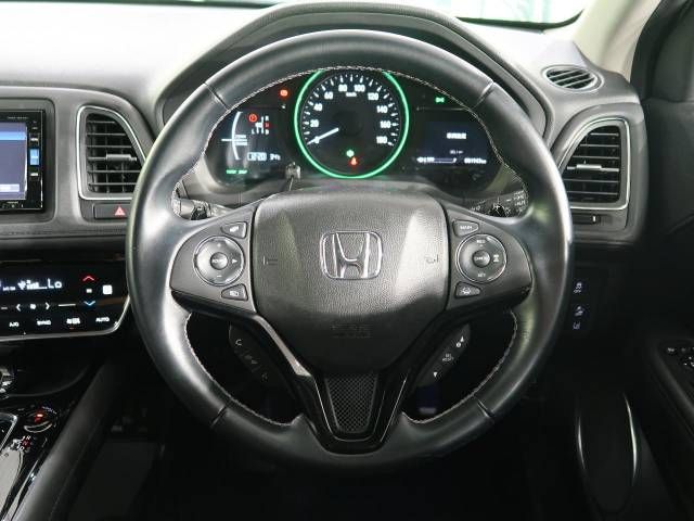 Honda VEZEL 2018-04 182085-13