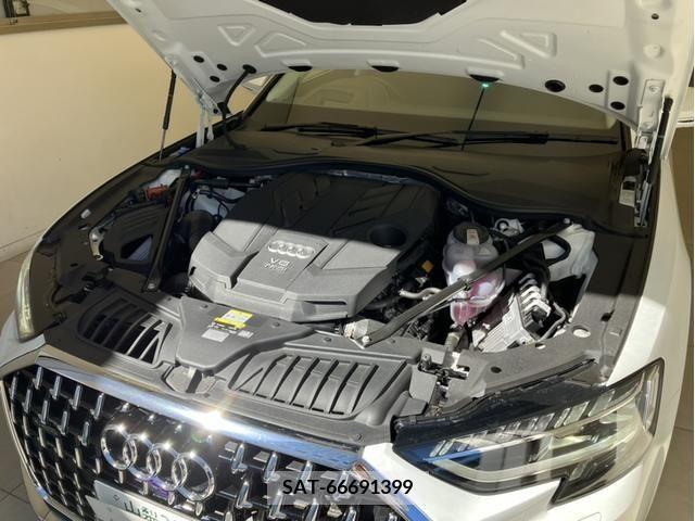 Audi A8 2022-06 333516-15