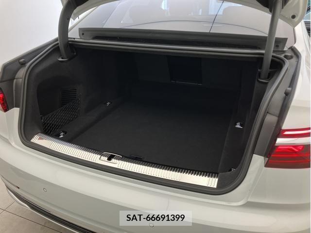Audi A8 2022-06 333516-14