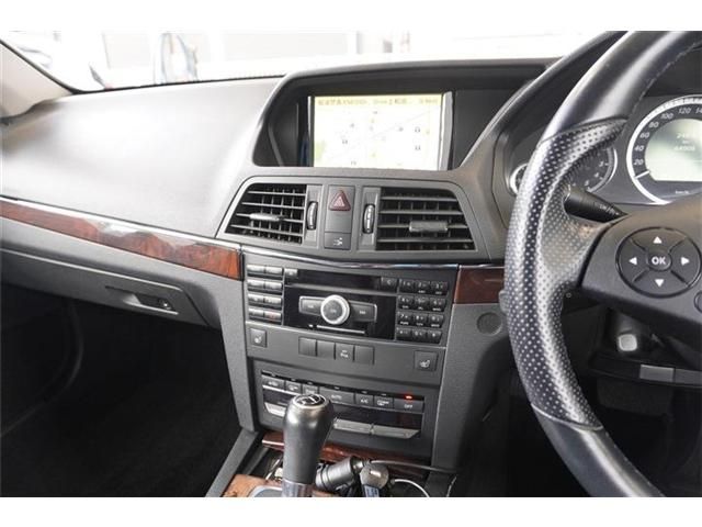 Mercedes Benz E-CLASS 2011-10 183257-6