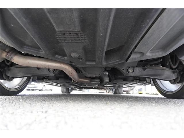 Mercedes Benz E-CLASS 2011-10 183257-14