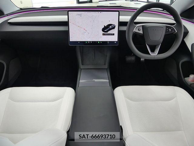 Tesla MODEL 3 2023-12 379848-2