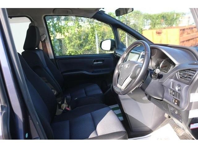 Toyota NOAH 2014-11 4823-11