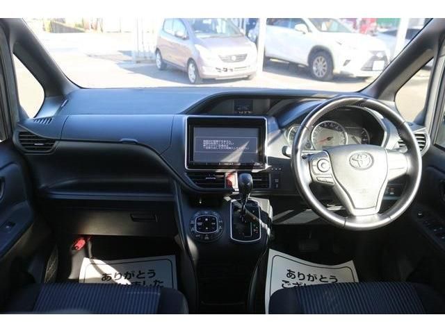 Toyota NOAH 2014-11 4823-14