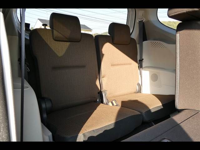 Toyota SIENTA 2015-08 14233-11