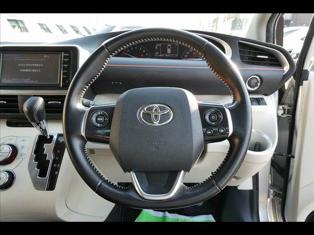 Toyota SIENTA 2015-08 14233-3