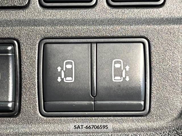 Nissan SERENA 2018-09 284141-6
