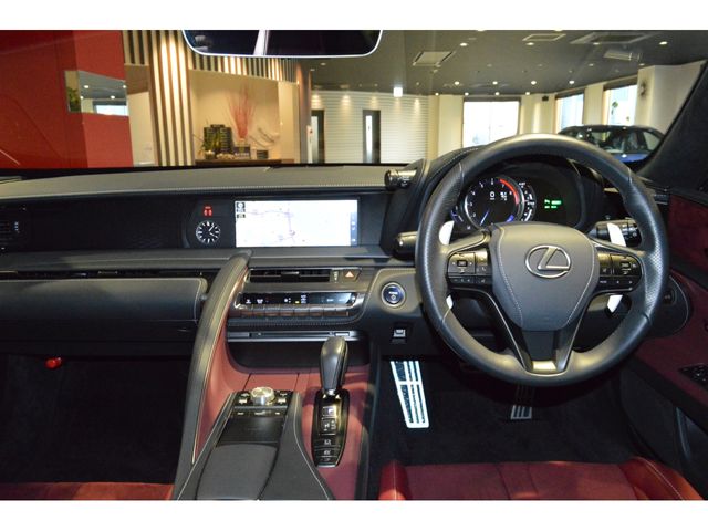 Lexus LC 2018-01 191409-6
