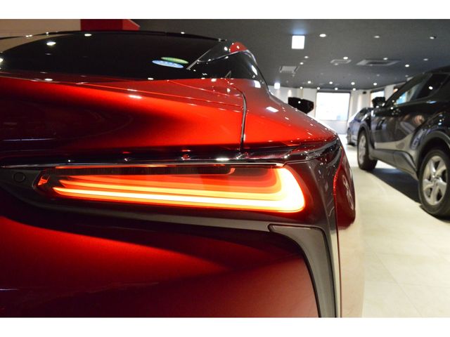 Lexus LC 2018-01 191409-19