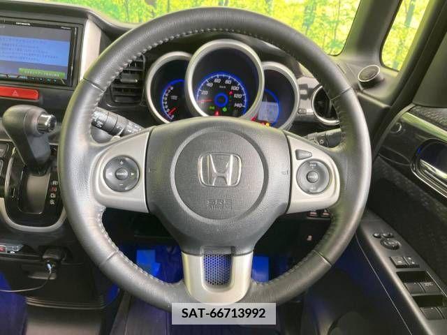 Honda N BOX CUSTOM 2013-10 377586-11