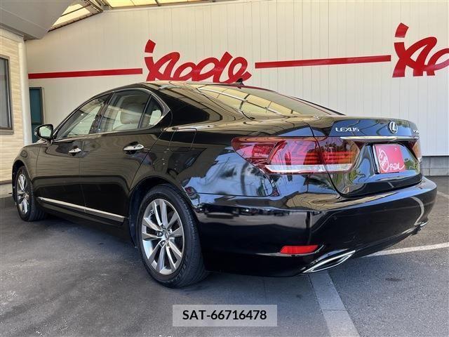 Lexus LS 2013-01 388238-3