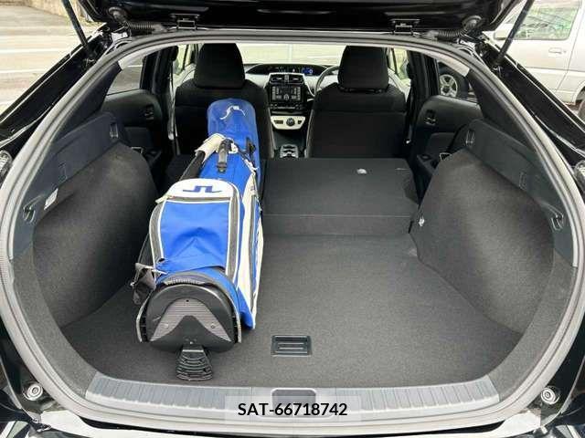 Toyota PRIUS 2017-07 322390-18